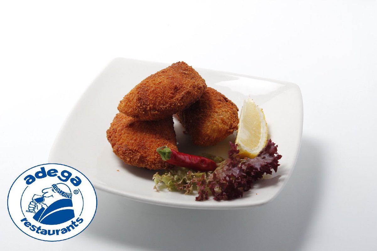 Prawn Rissoles 
3 Crumbed Pastry Pockets filled with Prawns in a spicy, creamy Sauce for only R46

Available at any Adega Restaurant

#Food #PortugueseFood #Portuguese #chicken #Lmchicken #letseat #comedine #welcome #dessert #steak #portugal #letsdine #bedfordview #rivonia