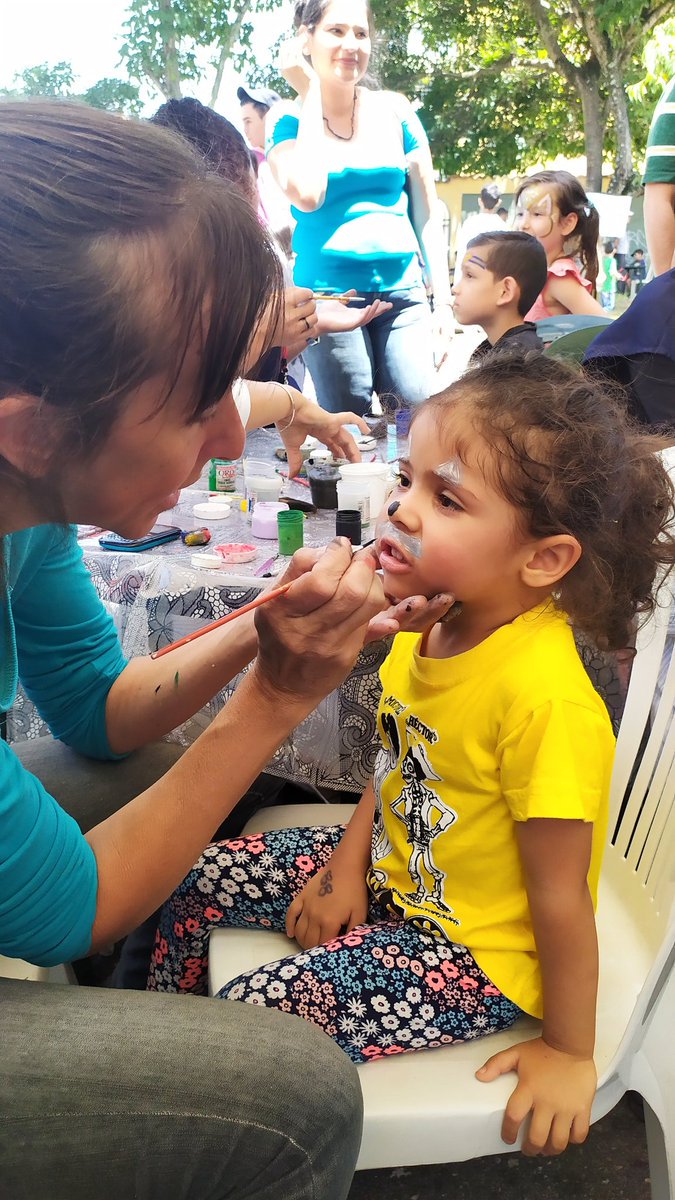 reporte_merida's tweet photo. #22Jul El dia de ayer la @meridaalcaldia realizó un gran evento para conmemorar a lo grande el dia del niño en la Av Ezio Valeri, payasos, regalos y cotillones alegraron a todos los niños, en el evento hizo acto de presencia el Alcalde de #Mérida @alcidesmonsalve https://t.co/T0CzrsPeKs