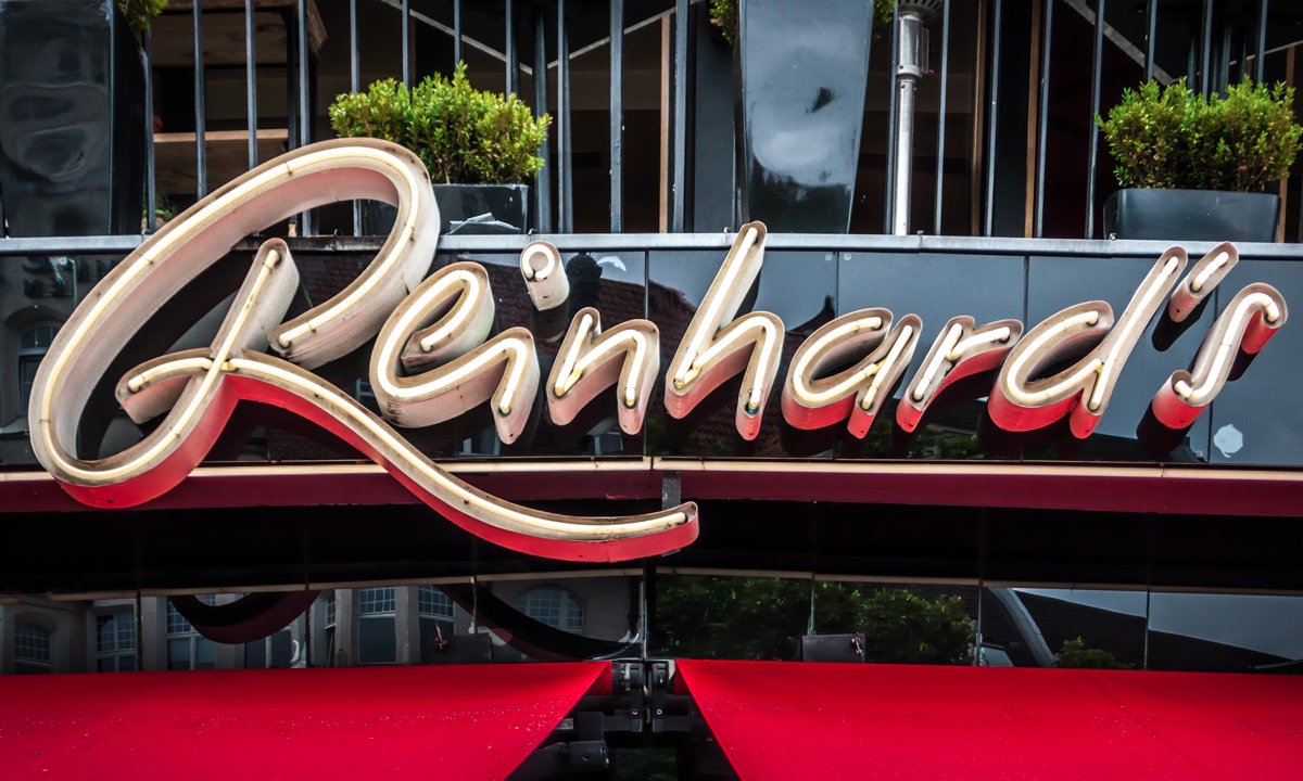 Berlin Typography More Restaurant Neon Along The Ku Damm Typeinberlin Kudamm