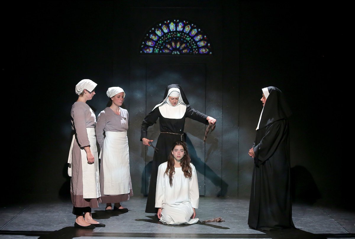 💭 « Une histoire qui donne matière à réfléchir, qui fait écho à nos questionnements sur la maternité, la légitimité, l’intime conviction. »
👉🏼 bit.ly/2Gr85tM
<a href="/FranceArtTV/">FranceArt</a> a aimé #MauvaisesFilles, à retrouver tous les jours à 15h30 au <a href="/TheatreActuel/">Théâtre Actuel Avignon</a> !