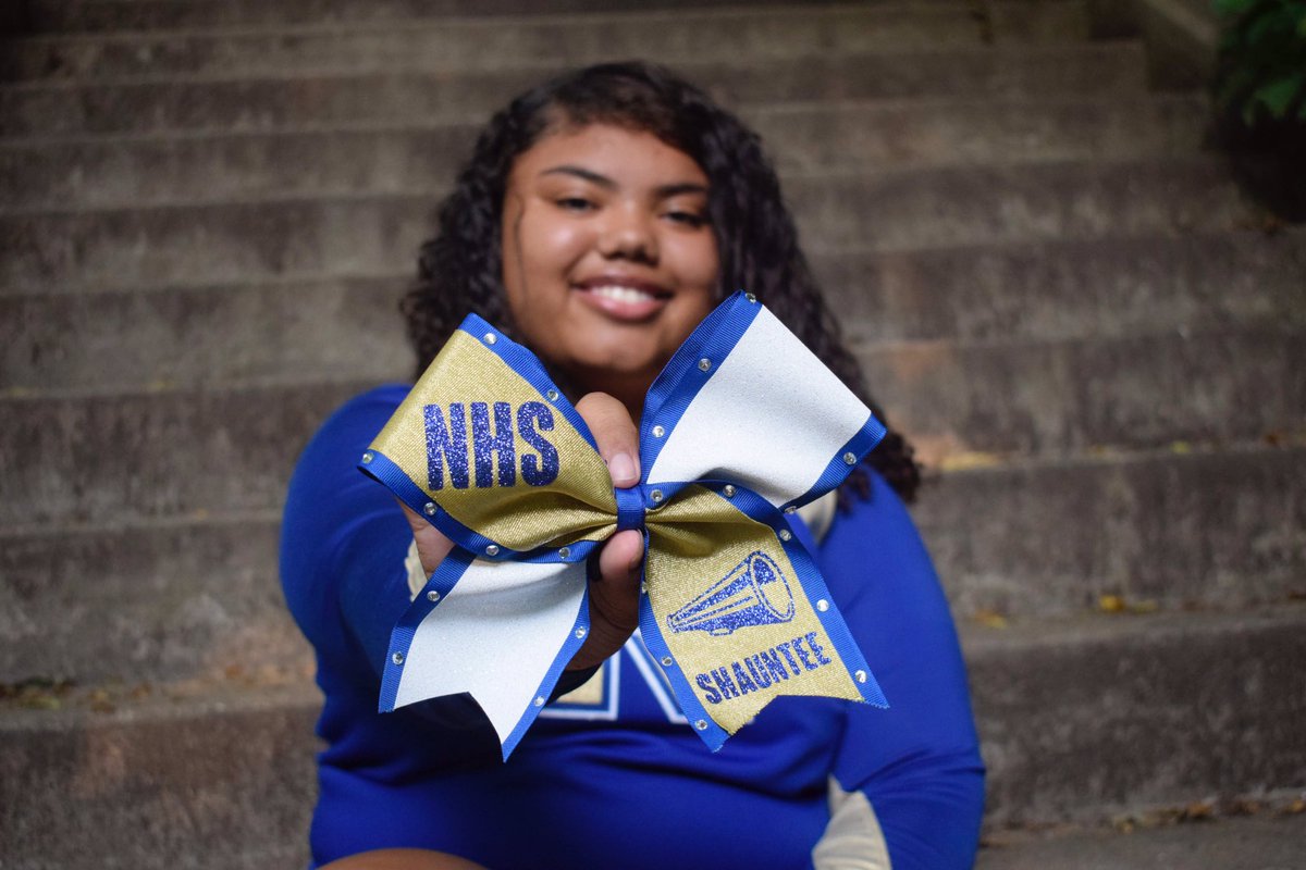 PhotosPush's tweet photo. Goooooo Vikinggggssss!!! #PushPhotos #Cheerleader #Vikings #SeniorPictures #classof2020 https://t.co/EVGCPXIRsK