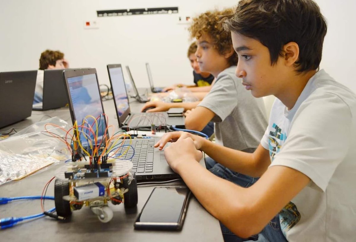 SOILebanon's tweet photo. Did you miss the 3 first weeks of Geek Express summer's camp ?  no more excuses, below is their rich program. An amazing experience is waiting your kids. https://t.co/8ZKOBAWazL
