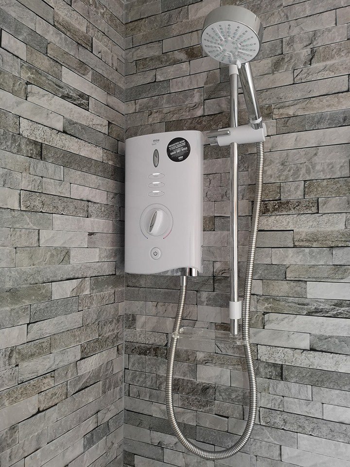 Bathshack's tweet image. We are loving the slate cladding in this recent bathroom.😍 Did you know slate cladding tiles can also be used in the kitchen?
Bathroomware from Bath Shack
Project by NOBLE Bathrooms &amp;amp; Joinery
#bathshack #bathroom #slatecladding #design