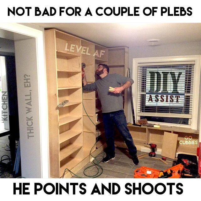 (1/3) Tim on trim on shelves. Don’t be fooled. He’s precise, ensuring gaplessness to permeate the work. Always fun to see a client for the second round of work! #shelves #dvd #technology #ai #machinelearning #levelaf #benchseating #cubbyhole #stockholmsy… bit.ly/2LyXwsJ