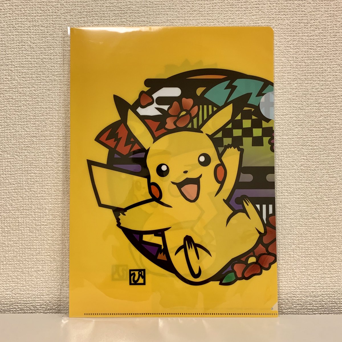 ポケモンセンターnakayama ポケモン切り絵シリーズのピカチュウクリアファイル イーブイ ブラッキー エーフィ ミュウツー ミュウもあります T Co Ezxzp5ndsm
