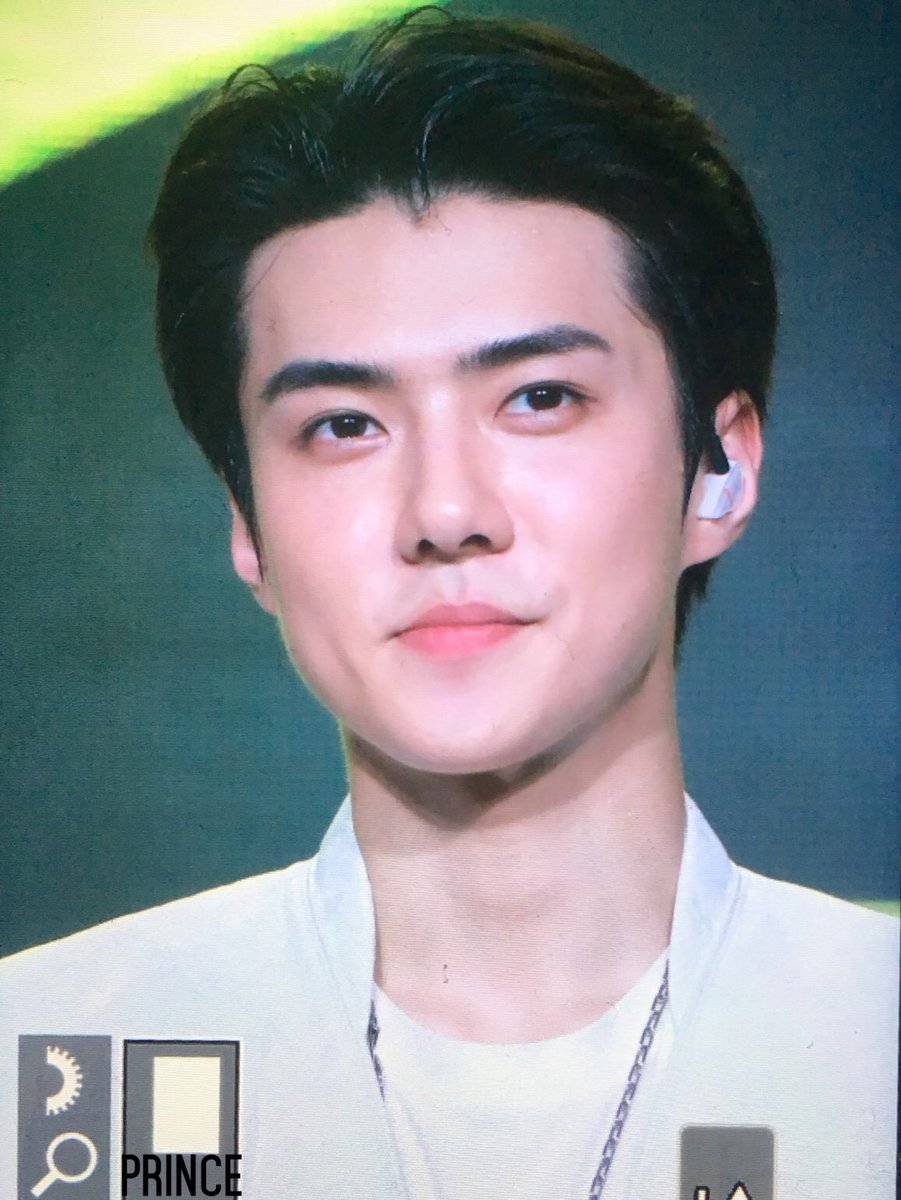 PrinceSehun412's tweet photo. 190722
#EXO #SEHUN #세훈
#EXO_SC https://t.co/NASB88aw9M