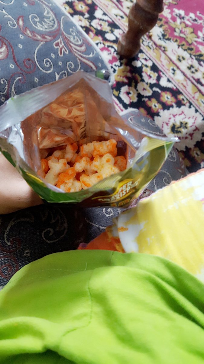 vserioustweets's tweet photo. is this a joke with me?

#emptypackofcattychins https://t.co/EUD0Ms30qP