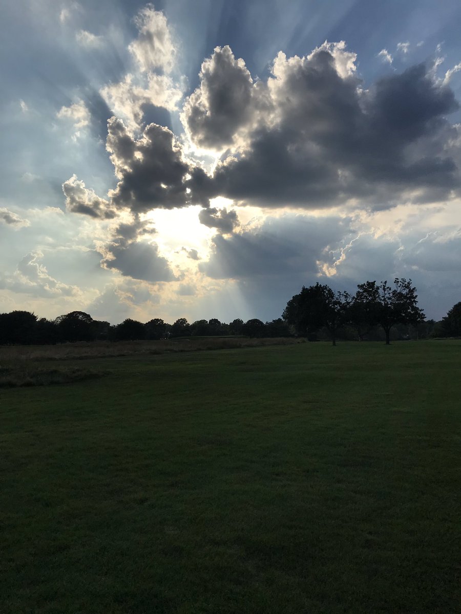 Povo141's tweet photo. Garden City CC 7/21 afternoon https://t.co/Es3v8IcRNR