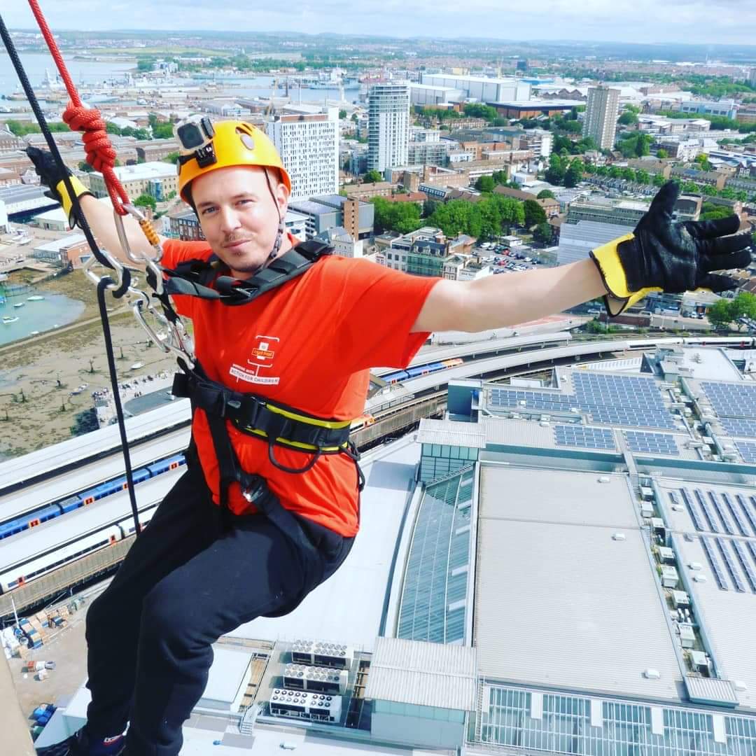 PfwThe's tweet photo. Rob &amp; Kerri of @parcelforce Basingstoke depot went and abseiled off the @SpinnakerTower at the weekend in aid of @actnforchildren Blues Programme. 
£700 and counting! 
Fabulous effort you amazing daredevils! https://t.co/1fSI7BMQBx
