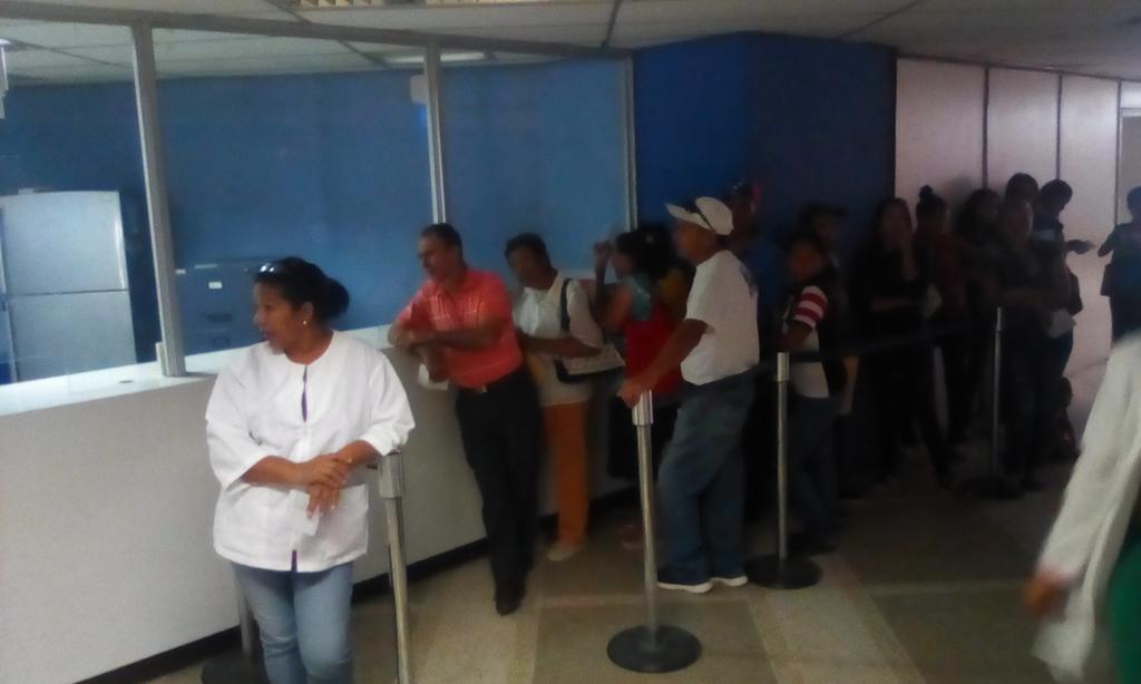 ivsslasgarzas's tweet photo. #22Jul Así amanece nuestro Hosp. @ivsslasgarzas, a pesar del bloqueo económico seguimos laborando incansablemente atendiendo las necesidades de  nuestro pueblo, gracias al apoyo del Pdte. @NicolasMaduro y nuestra Pdta. De el @ivssoficial @magallyvina @edcar24 #FelizLunes. https://t.co/ofMBl7LNvk