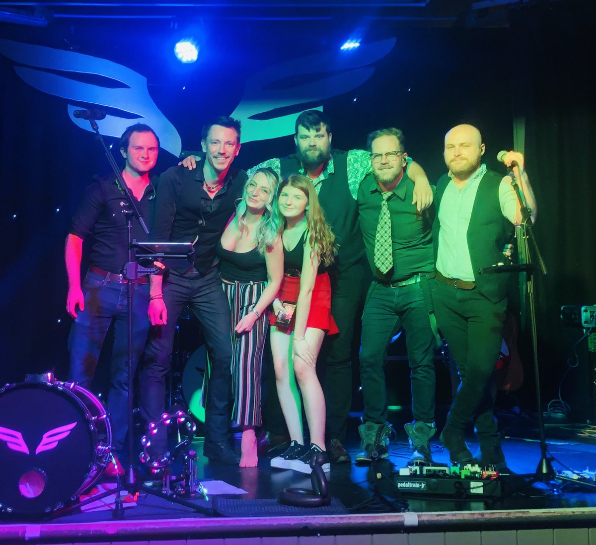 kelimitch's tweet photo. Fangirling 🙌🏼 @chasingmumford @chasewofficial best about 👌🏼 till next time boys xx https://t.co/LGVNSYdCIY