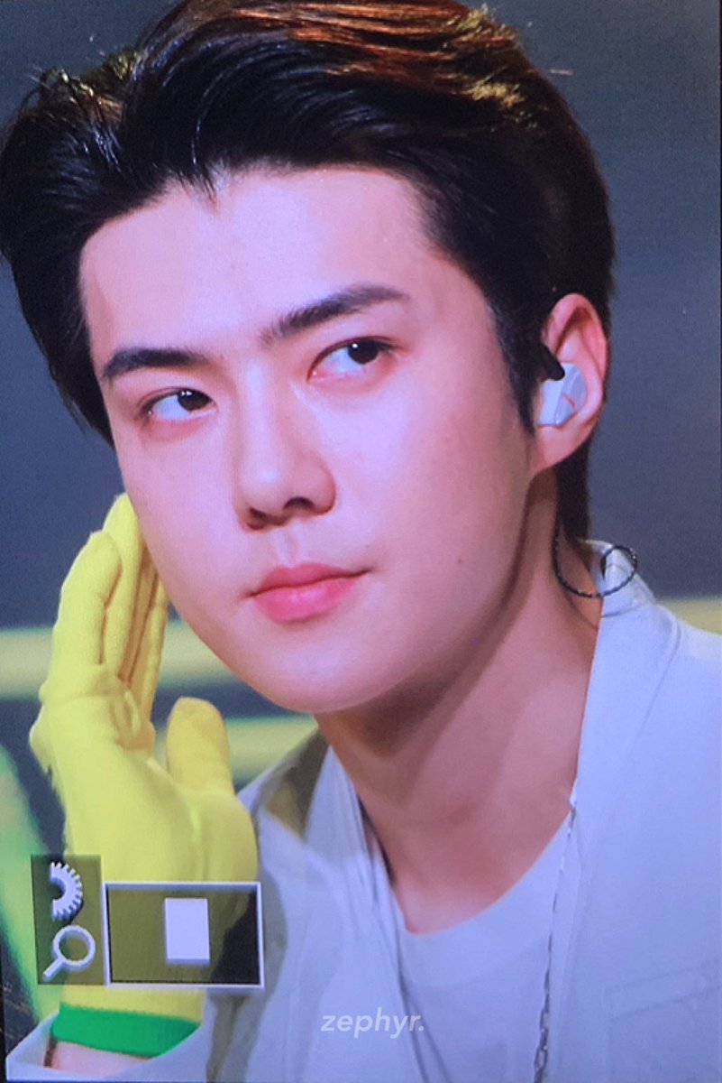 zephyr412's tweet photo. 190722 long time no see ♥️

#Sehun #WhatALife #EXO_SC https://t.co/sCDk3ZgNRp
