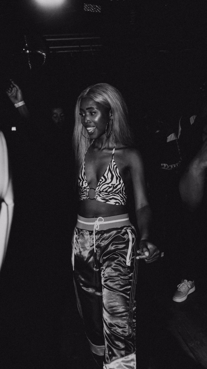 GUAPMAG's tweet photo. #GUAPPARTY π₯β οΈ
Black / White βΌοΈβ»οΈ
π· @LifeInTheBeats https://t.co/oJa4lBhZ7J