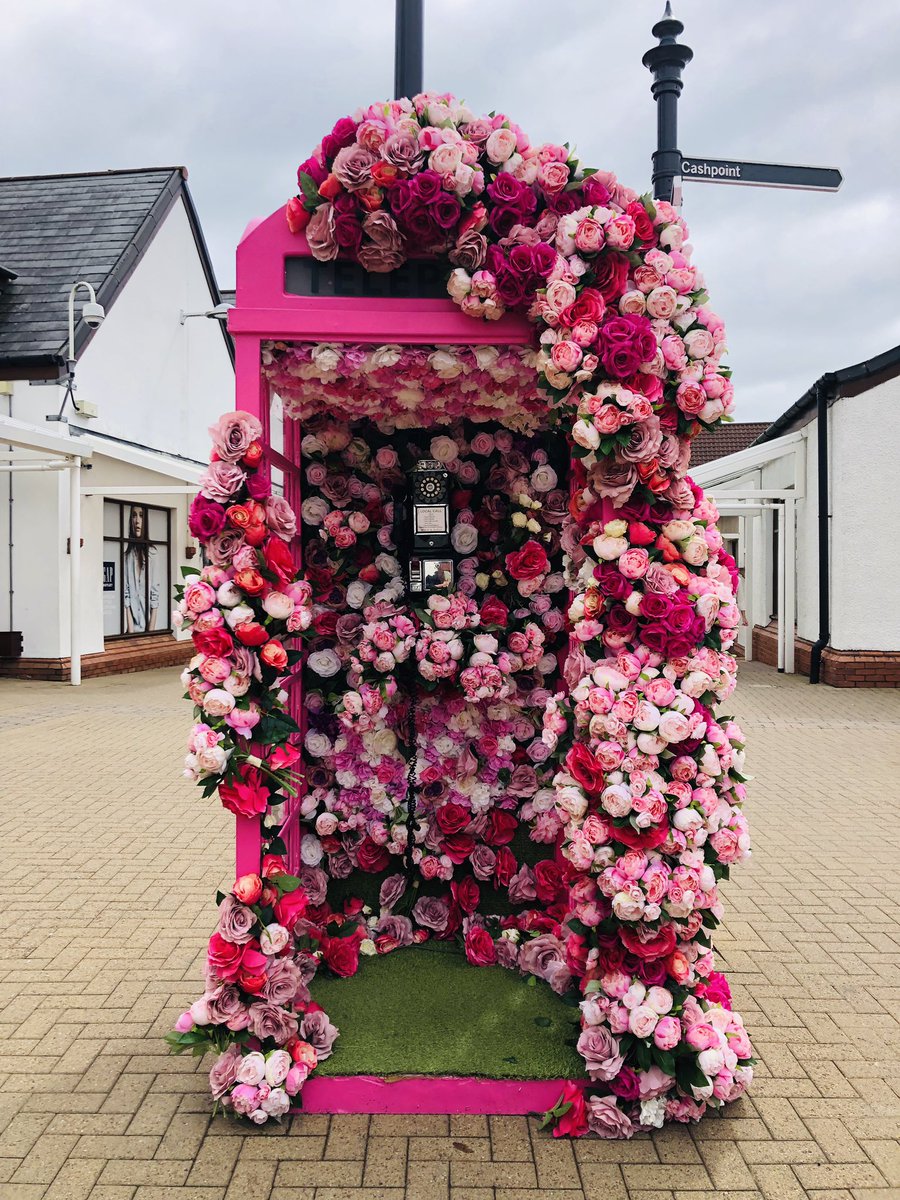 You’re doing something right, when they even make the phone boxes #Bee friendly!

Be a #BusinessForBees