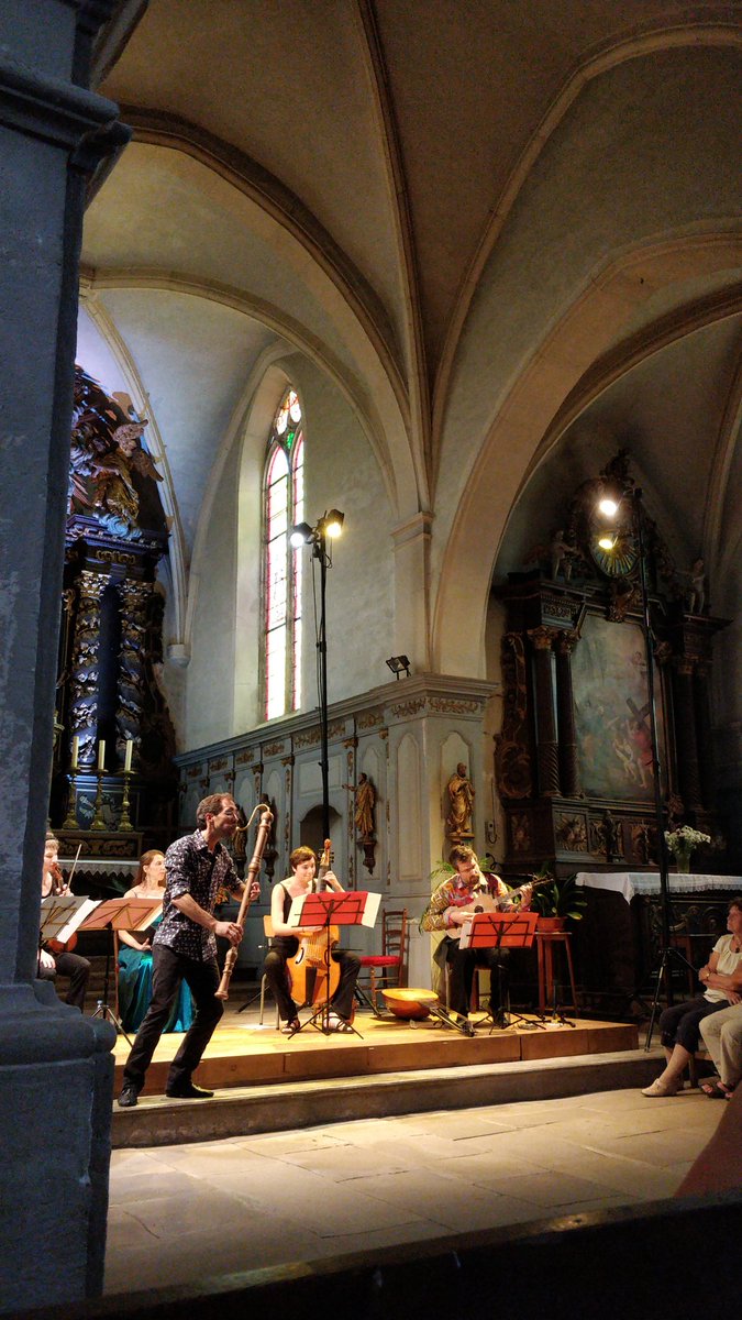 MusiqueetMmoire's tweet photo. 3e concert de ce dimanche 21 juillet, 
"La Carnaval des Oiseaux"
Ensemble Artifices !
Fin de journée ensoleillée, fortement apprécié du public, mélange champêtre de tendresse et d'humour, à l'Eglise de #Corravillers https://t.co/ielmh5a9LF