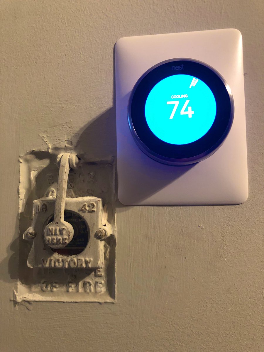 natejmorin's tweet photo. 100 years of progress in home automation #nest https://t.co/5cAVpUeNy4