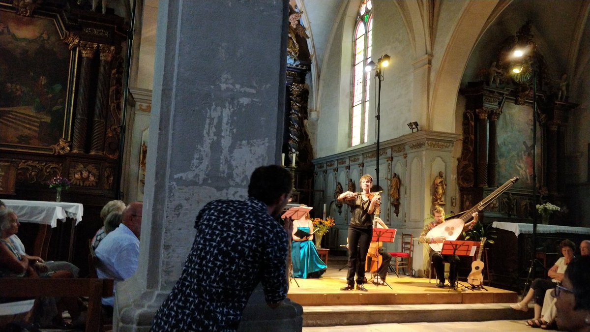 MusiqueetMmoire's tweet photo. 3e concert de ce dimanche 21 juillet, 
"La Carnaval des Oiseaux"
Ensemble Artifices !
Fin de journée ensoleillée, fortement apprécié du public, mélange champêtre de tendresse et d'humour, à l'Eglise de #Corravillers https://t.co/ielmh5a9LF