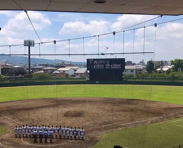 Ryuuuu503's tweet photo. 今日で高校野球人生を終えました。
色々あったけど楽しかった
支えてくれた人、応援してくれた人
今までありがとうございました https://t.co/4NRVXB5egR