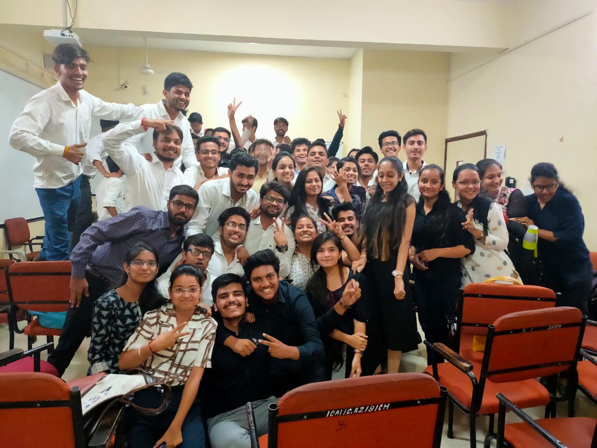 JayMandloi6's tweet photo. Today the day end, my one of the batch is now end. I won't forget you all, who add so much to my life. You all have added so much to my life which will be life long. #octraining #icai https://t.co/dxXzlPHvdy