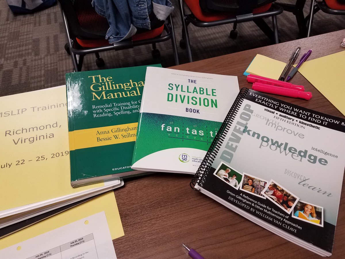 MrsSmithCCPS's tweet photo. Week of increasing my skills to teach students with reading disabilities. #letsdothis #phonicsmatters #wecandothistogether #readingmatters #hawksread  @OldHundredES https://t.co/4fBHqGD5A9