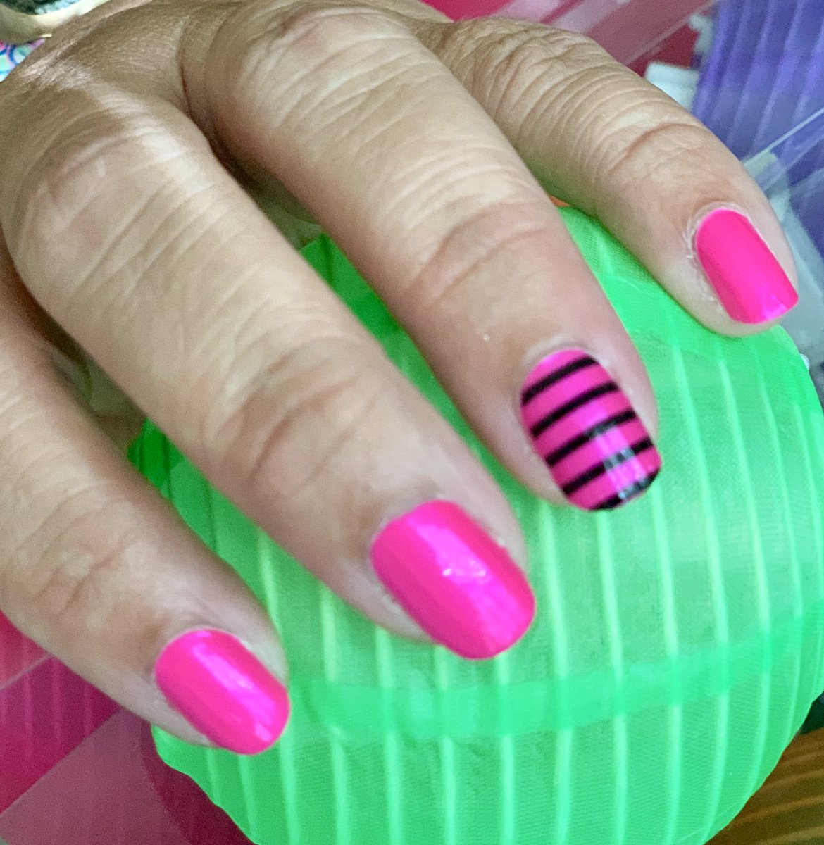 blwright2nd's tweet image. Ask me about how to get this look in less than 15 minutes with no dry time! #simplysouthernnails