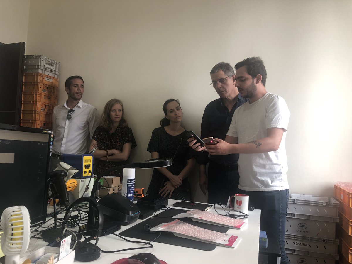 Volpy_Fr's tweet image. Quand le maire de Bastia et son équipe nous rendent visite dans nos locaux, on parle d’innovation💡, de développement insulaire 🚀 et d’économie circulaire♻️
La team a fait revivre à l’équipe municipale le parcours client chez Volpy, de la collecte du téléphone à sa 2nde vie !