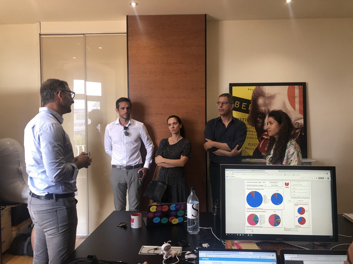 Volpy_Fr's tweet image. Quand le maire de Bastia et son équipe nous rendent visite dans nos locaux, on parle d’innovation💡, de développement insulaire 🚀 et d’économie circulaire♻️
La team a fait revivre à l’équipe municipale le parcours client chez Volpy, de la collecte du téléphone à sa 2nde vie !