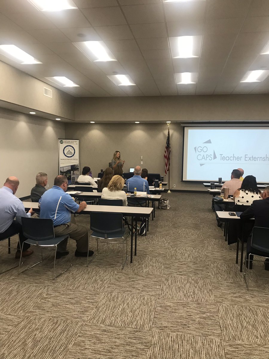 GOCAPS2019's tweet photo. Group discussions!! #goextern https://t.co/9qBemsuOwv