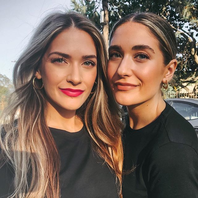 TheGarsowTwins's tweet photo. Bold or nude lip for summer?! 💋👇🏼#colourpopme .
.
.
.
.
.
#theblogissue #prettylittlething #thedailybasic #makeyousmilestyle #brightaesthetic #mybeautifulmess #lablogger #labloggers #positfortheaesthetic #muotd #prettylittleiiinspo #makeupofinstagr… https://t.co/IDt2mVAwtk https://t.co/3px6H3w1dC