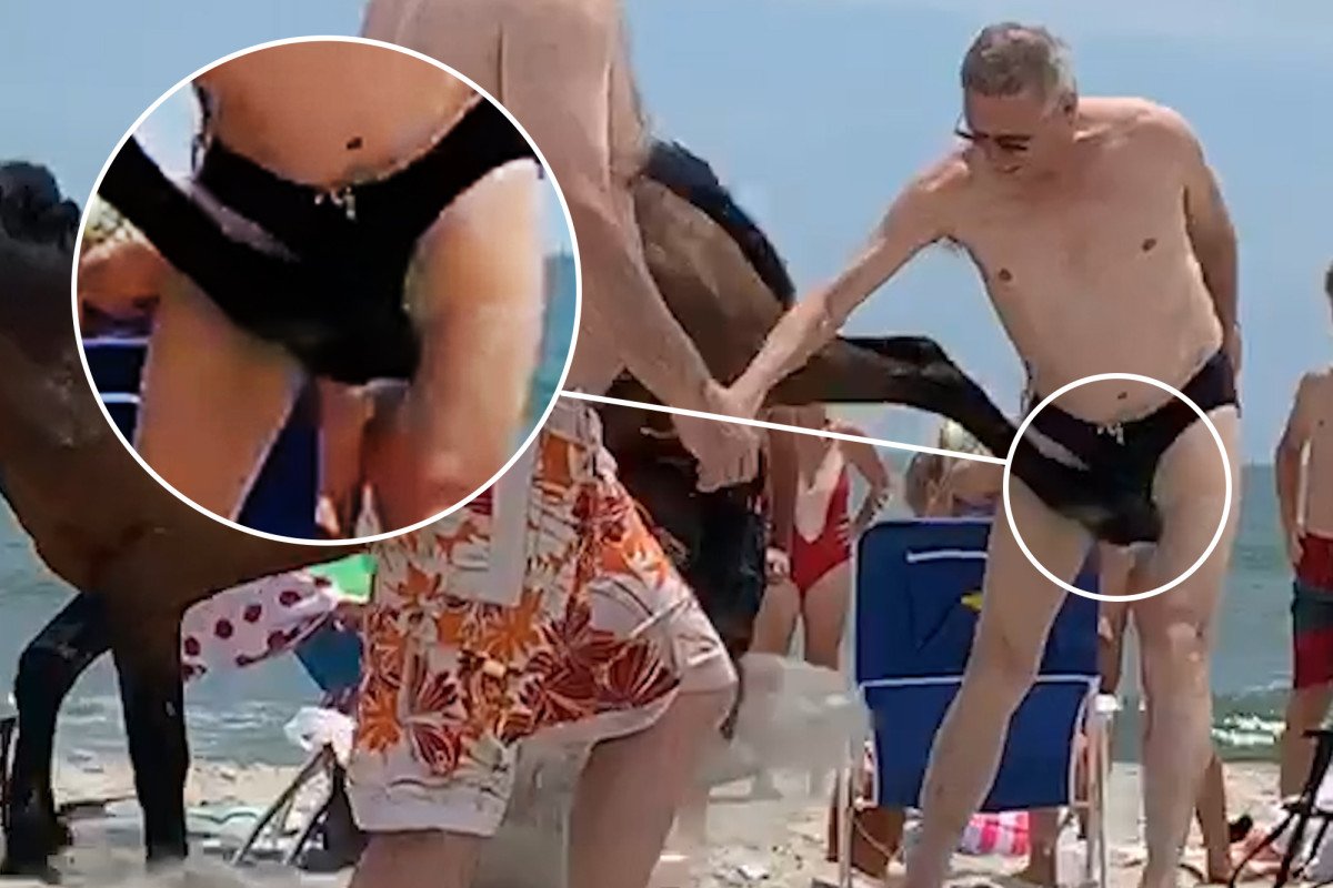 nypost's tweet image. Speedo-wearing man kicked in crotch by horse after ignoring signs trib.al/GgrdESk