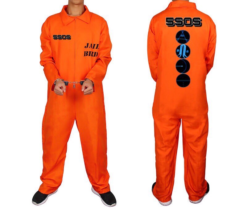 louwiltss's tweet image. did you guys see the new 5sos merch? #5sosaregoingtojailparty