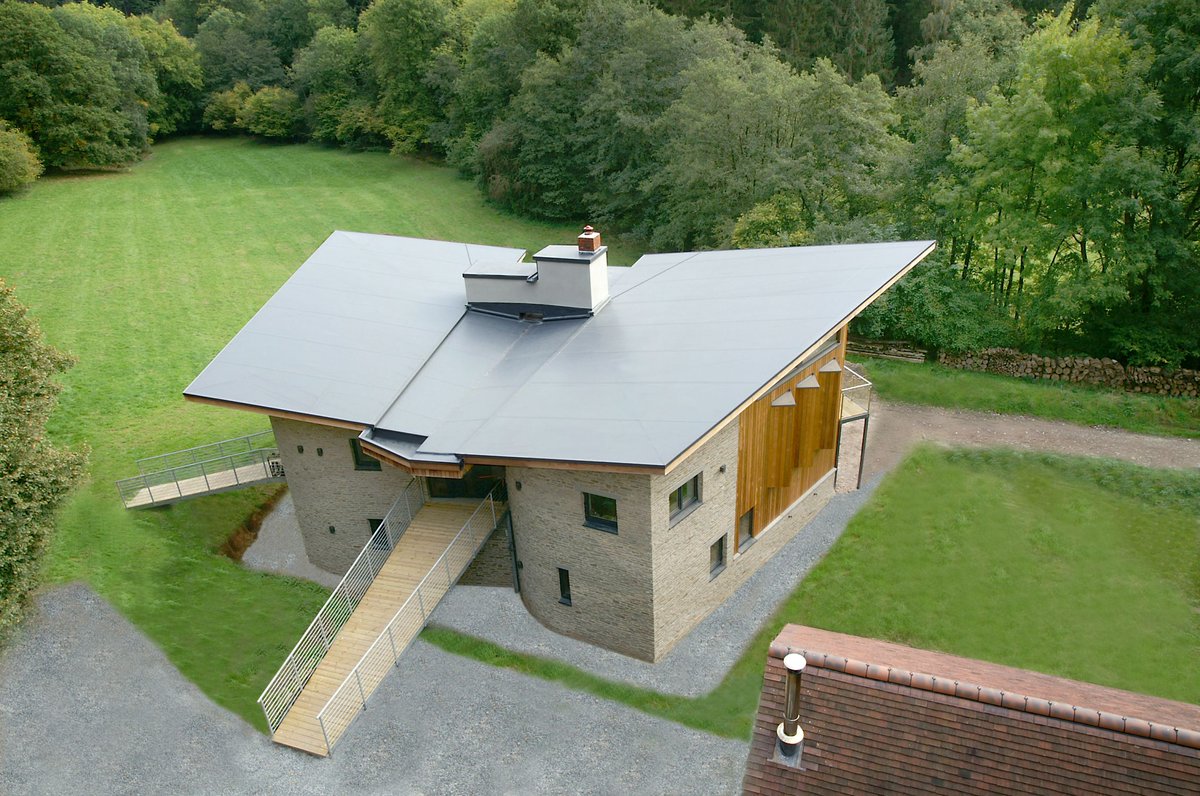 RoofAssured's tweet photo. Self builders and renovators are looking for premium products for their #dreamhome which is why the #sarnafil #singleplymembrane is the preferred flat roof solution for many self builders. https://t.co/OVaSq0OWkc
