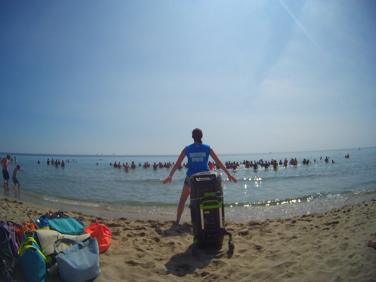 ProfessSport66's tweet photo. Tout l'été, Profession Sport 66 est @VilledeCanet  et propose des activités gratuites sur la plage : Retrouvez le programme : https://t.co/aDsr4rYJ9q https://t.co/MHsr6UTUjm