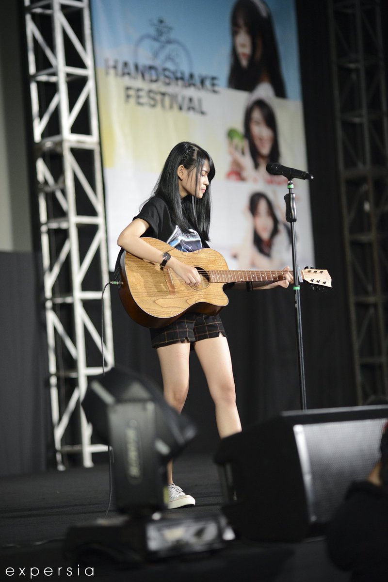 ExPersia tweet media