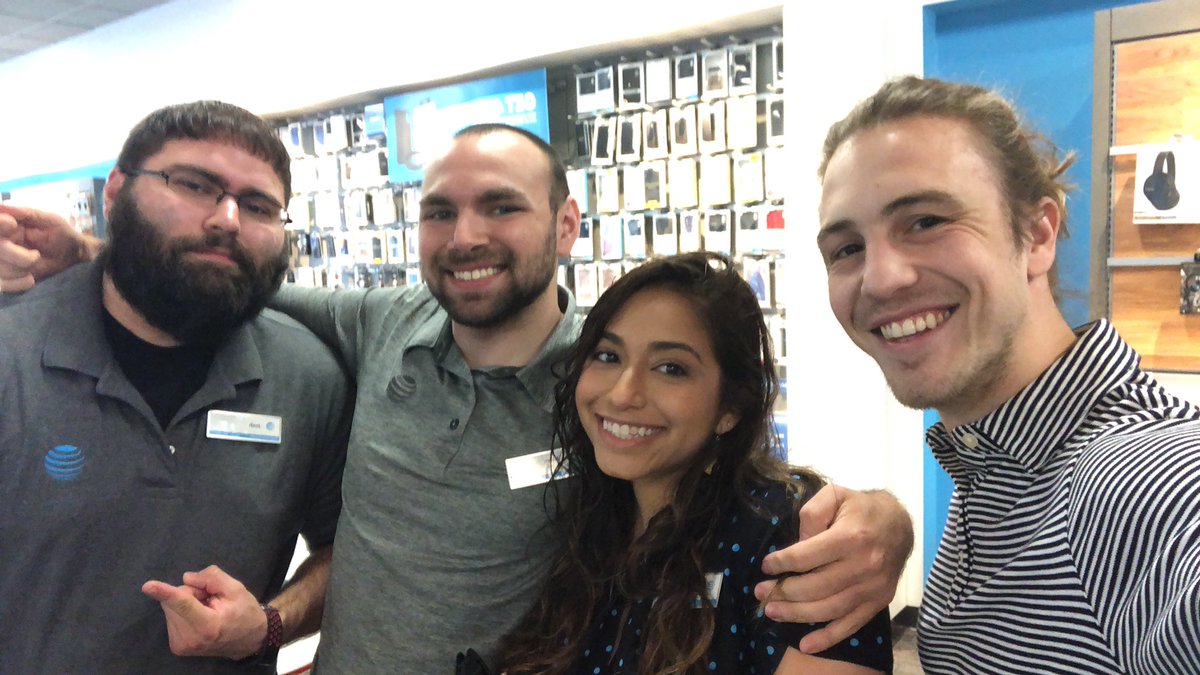 AaronWaterfront's tweet photo. My first day. Excited to crush it! @ShawnWaterfront @oliveiramikeO @jerryfornwalt @judy_cavalieri @JoshFreas https://t.co/TmNC1D6DbT