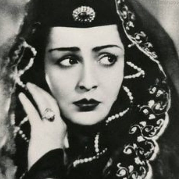 ArtesMusas's tweet photo. Natalia Andronikashvili "Nato" Vachnadze ( ვაჩნაძე ), nació el 14 de junio de 1904 y murió en un accidente aéreo el 14 de junio de 1953. Es recordada como la primera estrella del cine georgiano y soviética.  #NatoVachnadze #mujeresenelcine https://t.co/DRUHVGrpBN