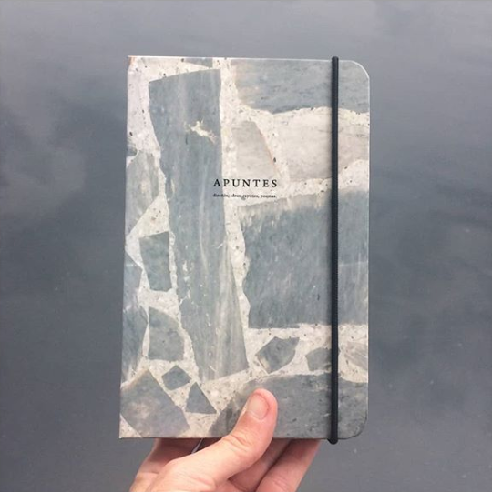 stationeryshow's tweet photo. Take a moment to write! #Mondays were made for writing down your thoughts. We don't know about you, but digital notes just aren't the same as handwriting our notes in a notebook - especially one as cute as this from #Apuntesmx- Booth # E3. #mondaymotivation #writemoretextless https://t.co/50N0QVAY8d