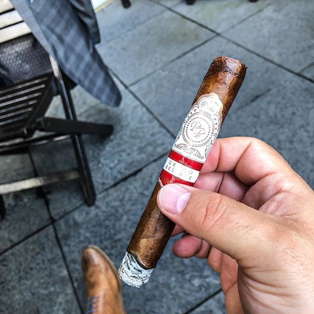 WhiskyWingman's tweet photo. My very first @rockypatelcigar #grandreserve 👌🏼
Very impressed. https://t.co/huLFCnFLln https://t.co/QomctJ0lCX