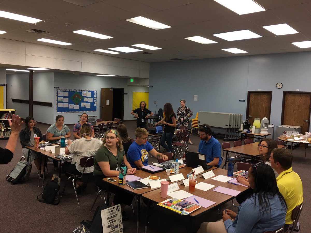 BrickerHSD2's tweet photo. Bricker new hires getting down to business! #lead2succeed https://t.co/xPlCElXOeG