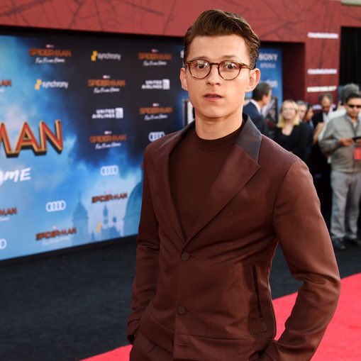 pepcrave's tweet photo. .@peppapig confirms engagement rumors to Spider-Man actor Tom Holland. https://t.co/BtVI7ECoPE