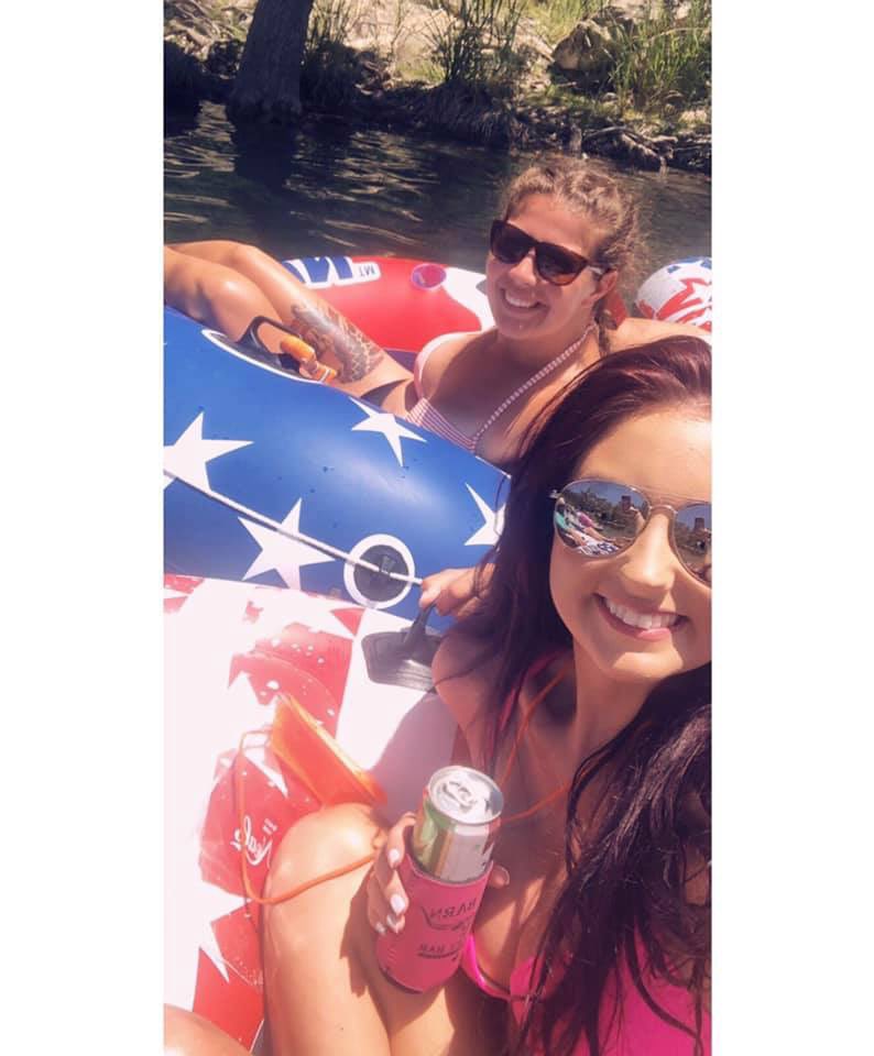amyleesartin's tweet photo. Living on river time this weekend! Couldn’t ask for better friends! #concannotcancun #frio https://t.co/QY6KQVsGKD