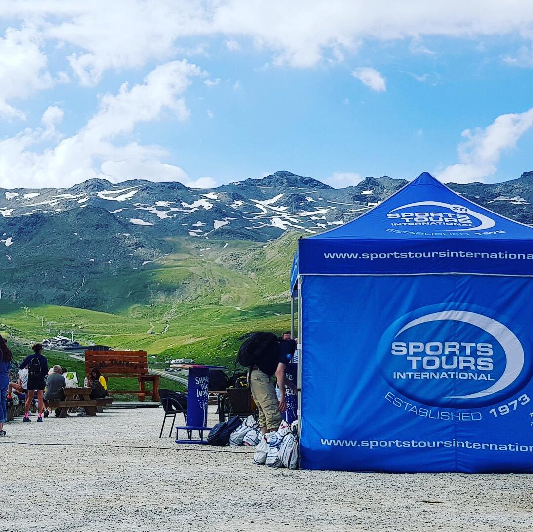 sportstoursint's tweet photo. It's been one hell of a weekend at the @letapedutour! Amazing atmosphere, iconic climbs and 16,000 cyclists riding a stage of @LeTour. We'll be doing it all again next year and you can secure your early bird entry now! https://t.co/m195zruZvq #EtapeduTour2020 #Joinusnextyear https://t.co/vLrBTHLanS