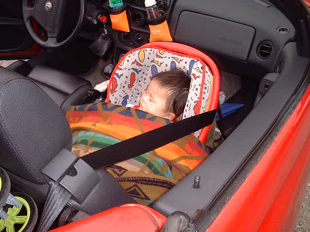 業界33年 自動車生活ジャーナリスト加藤久美子 独自取材で年間300本の車関連記事を書いてます Tv取材で昔の写真が必要ってことで探してたらこんなの出てきた プレス試乗会にも連れて行ってたな コンビニでお湯もらって ミネラルウォーターで冷まして 業界33年 自動車生活ジャーナリスト加藤久美子 独自取材で年間300本の車関連記事を書いてます Tv取材で昔の写真が必要ってことで探してたらこんなの出てきた プレス試乗会にも連れて行ってたな コンビニでお湯もらって ミネラルウォーターで冷まして