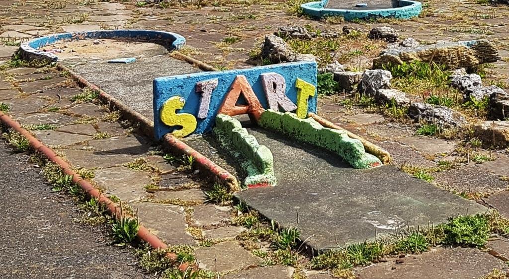 The Ham and Egger Files: Update on the Princess Parade Crazy Golf course in Blackpool hamandeggerfiles.blogspot.com/2019/07/prince… #minigolf #crazygolf #adventuregolf #miniaturegolf #summerminigolf19 #minigolfmonday #blackpool @FLBlackpool @BF_StreetAngels