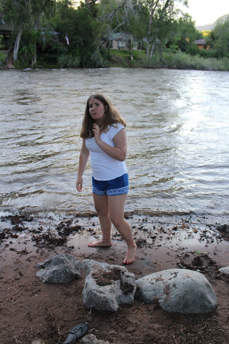 ohheyitssophiee's tweet image. we love a good lil glow up #seniormonday haha