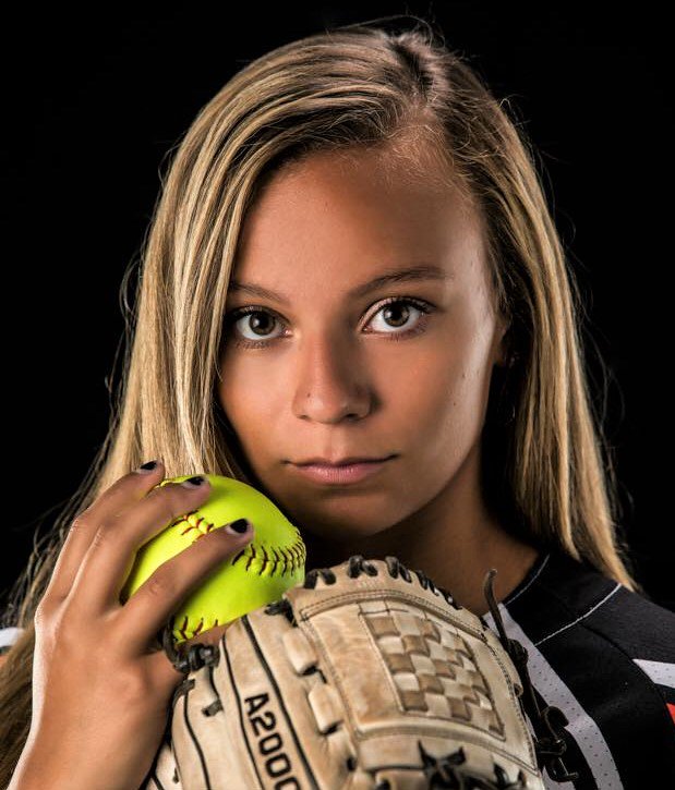 AnkenyFanatic's tweet photo. The guests on the latest @AnkenyFanatic weekly podcast sponsored by @IowaRealty were outfielder @lilykingg of @ACHSJagSB, assistant coaches @Sarah_Sal20 of @AnkenySoftball and Bret Van De Pol of DC-G, and pitcher Haley Gatica of @vhstigers: https://t.co/HM3Z7sEdz1 https://t.co/SGU8jdZSAB
