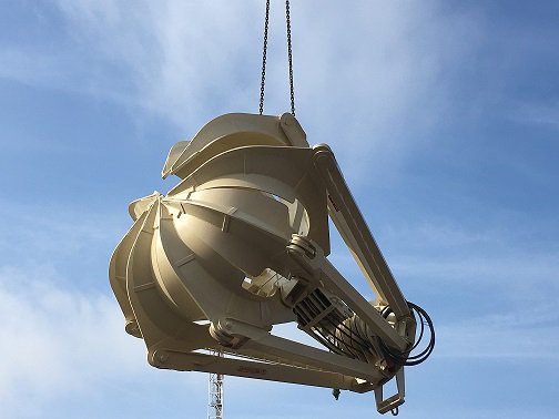 6 grabs of total 112,2 ton were delivered ex Nieuwegein, the Netherlands, by barge STEDO at Abes, Antwerp terminal, and were loaded by short crane onto the M/V BBC EMERALD, please check the whole story on our website europecargo.be