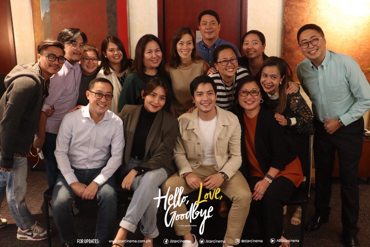 StarCinema's tweet photo. Kathryn and Alden with the ABS-CBN Execom at the #HelloLoveGoodbye exclusive screening ❤️ https://t.co/Fmsm8EYN5V