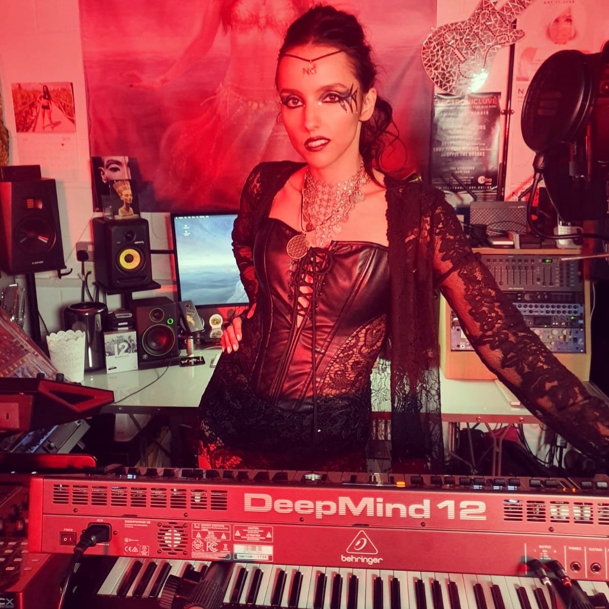 NathassiaDevine's tweet photo. Still not been to bed yet!!!! 🦸🏻‍♀️ #goddess #upallnight #synth #behringer https://t.co/qb2eSA87yS