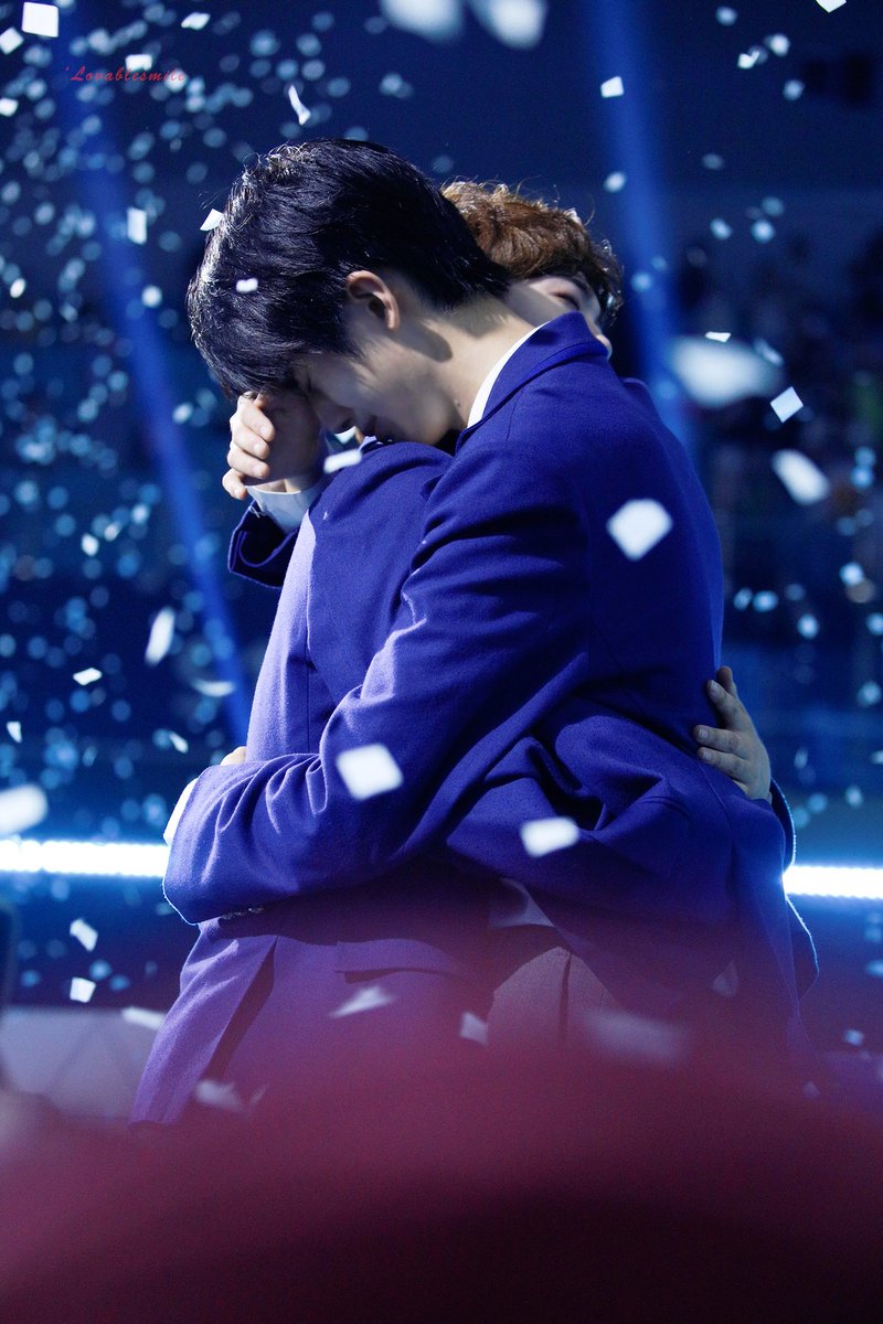 Lovablesmile_HJ's tweet photo. [HQ] 190719 파이널 경연

진짜 진짜 친했던 형아라
더 마음 아팠을 형쥬니😭
언능 형아 무대에서 만나기를 기도하자🙏

#X1 #송형준 #SONGHYEONGJUN
#김민규 https://t.co/mKhwZBgsnz